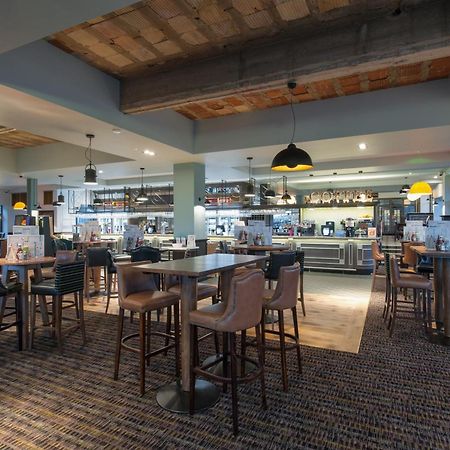 The Saxon Crown Wetherspoon Corby Zewnętrze zdjęcie